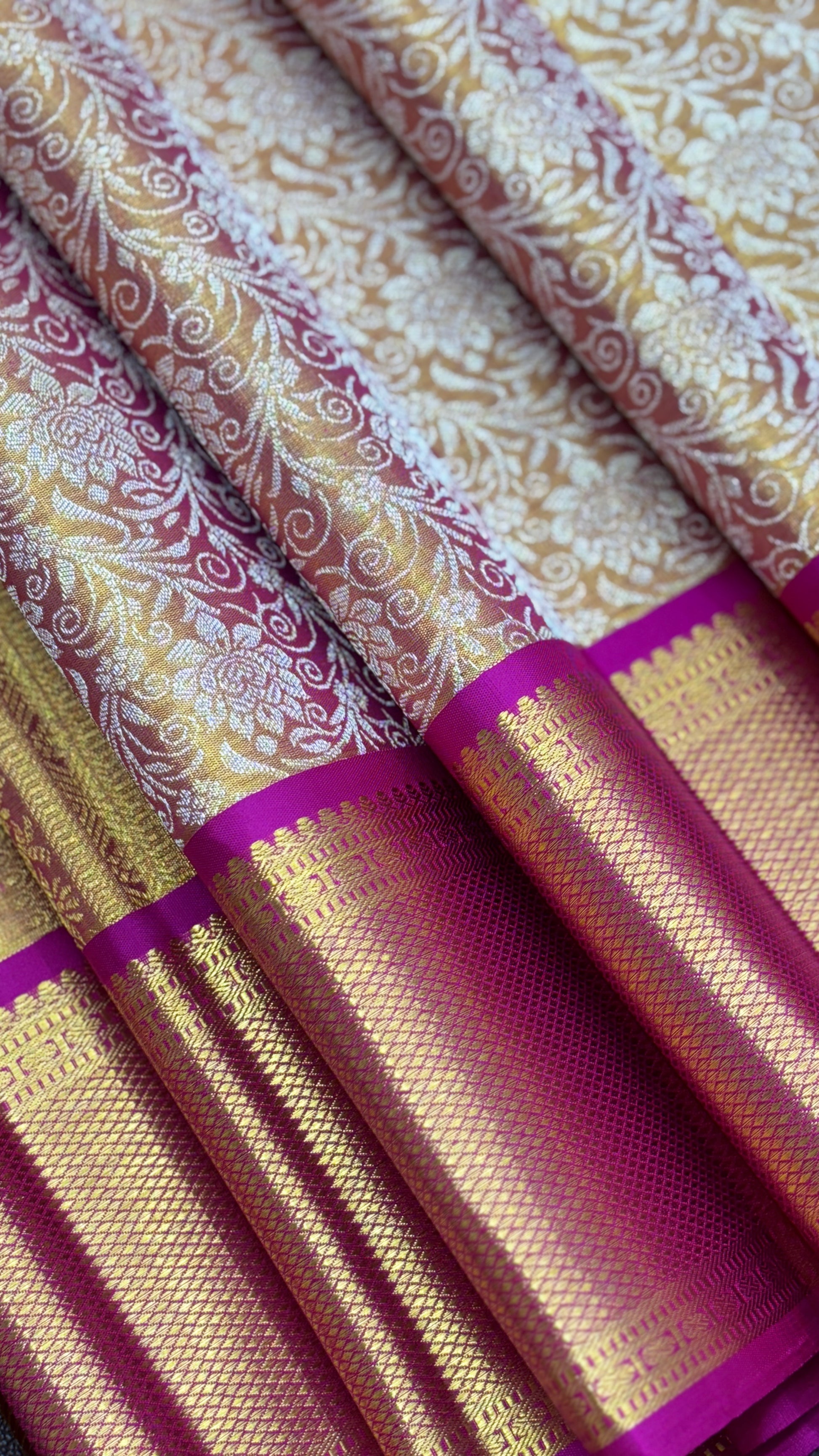 Exclusive premium Handwoven Kanchipuram Tissue Silk Saree