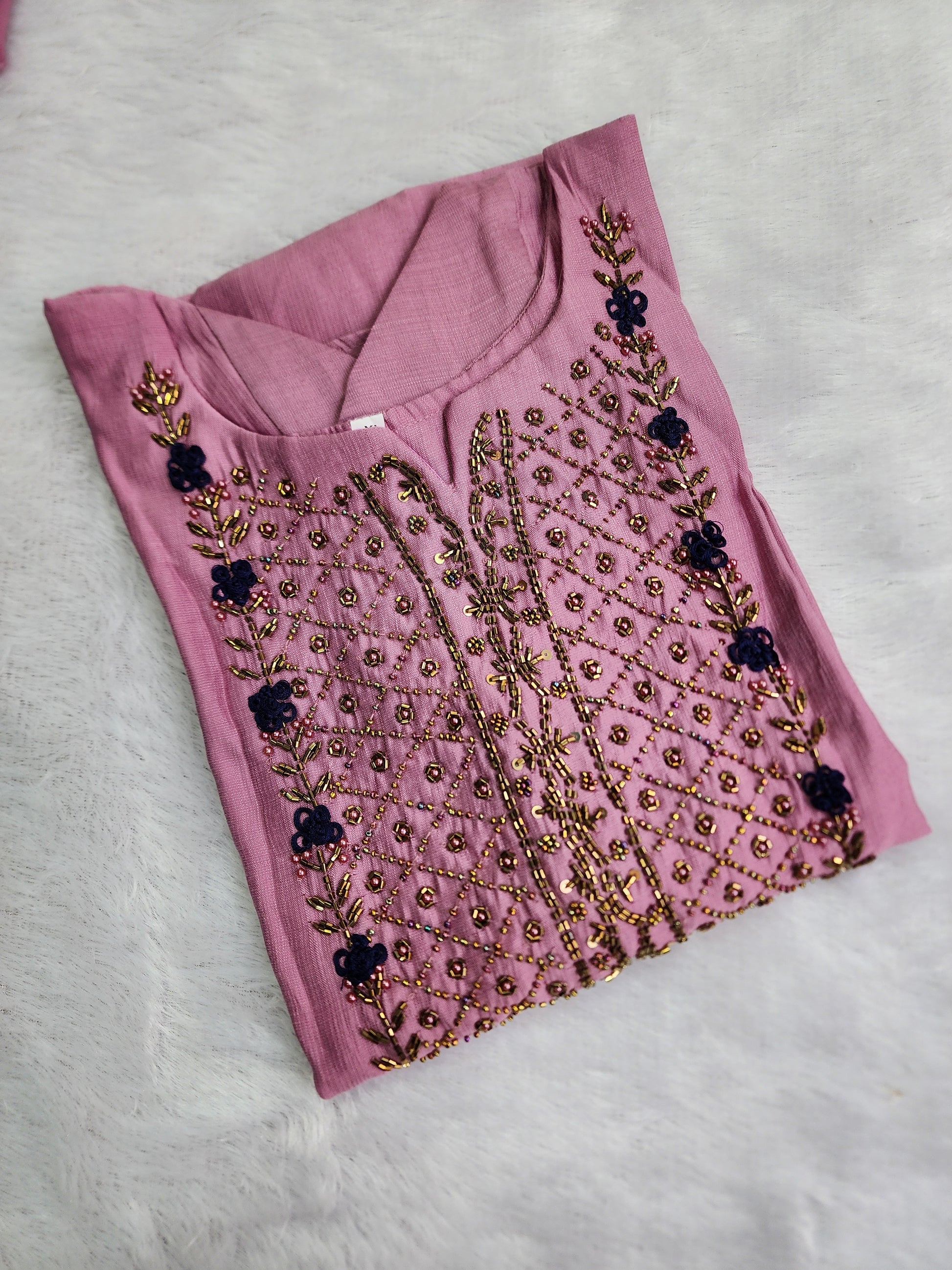 Vichithra silk Handwork-V326